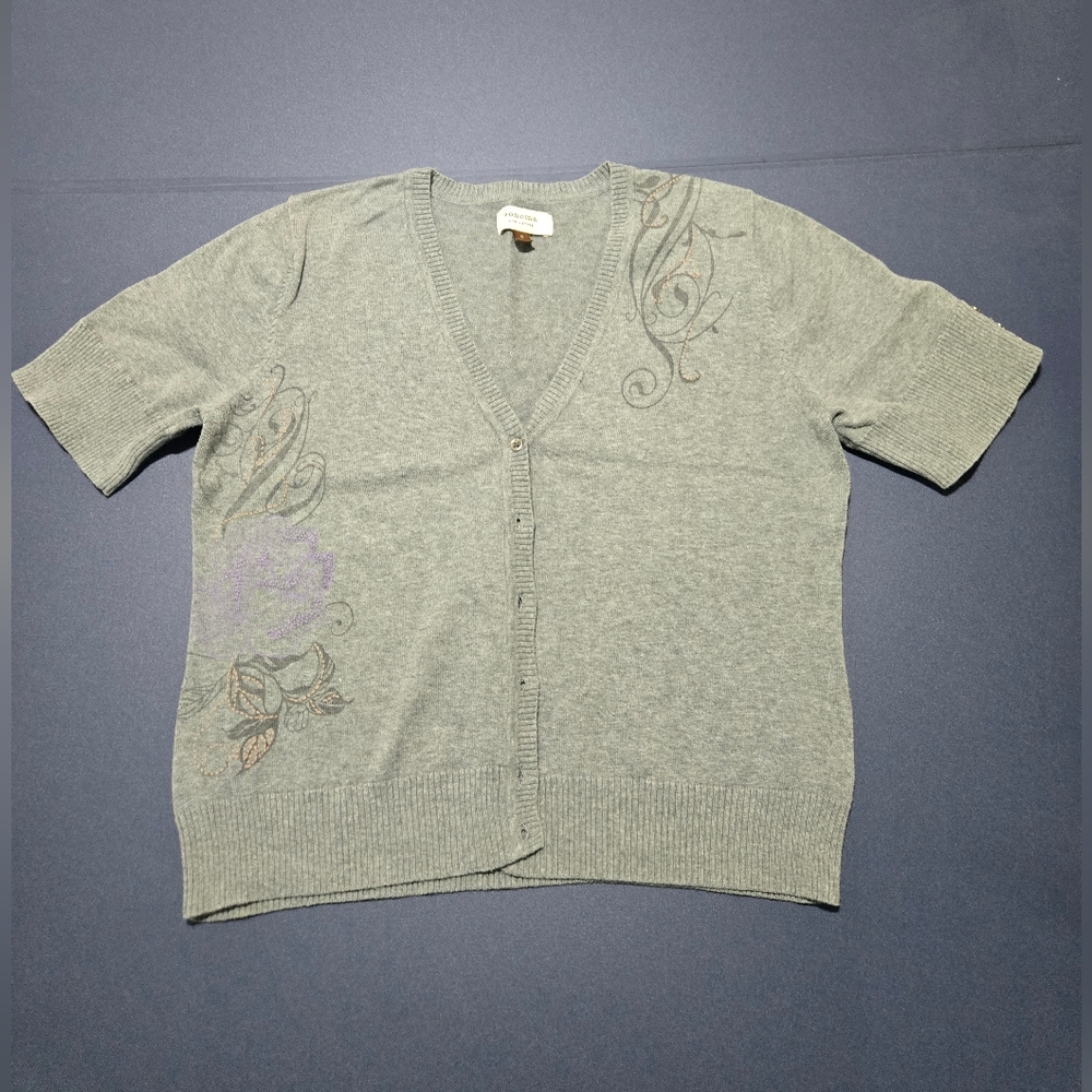 Gray Short Sleeve Cardigan with Floral Embroidery